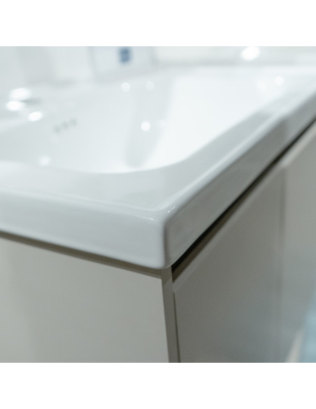 Mueble de Baño Volga 2 puertas 60 cm con lavamanos y espejo