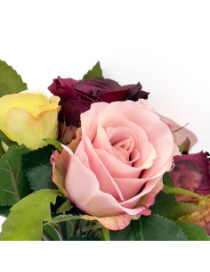 Compra Ramo Rosas colores artificial en DKO Home. Diseño decorativo, moderno y funcional para tu hogar. ¡Envío rápido disponible