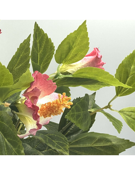 Compra Planta artificial Ramo Rosa 38cm en DKO Home. Diseño decorativo, moderno y funcional para tu hogar. ¡Envío rápido disponi