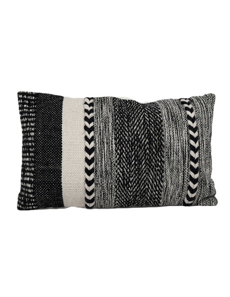 Cojín 30x50cm boho BN líneas