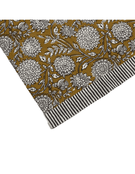 Mantel flower print rojo 200x135cm