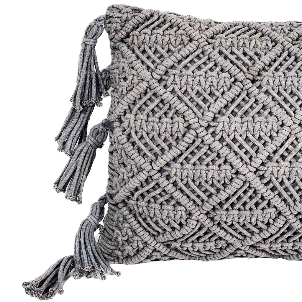 Cojín 30x50cm macrame gris