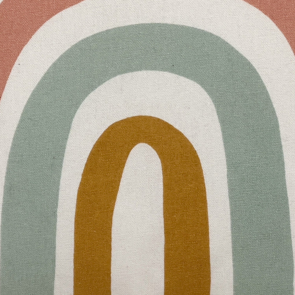 Cojín 45x45cm pompones arcoiris