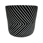 Macetero cerámica 12cm cemento líneas negro