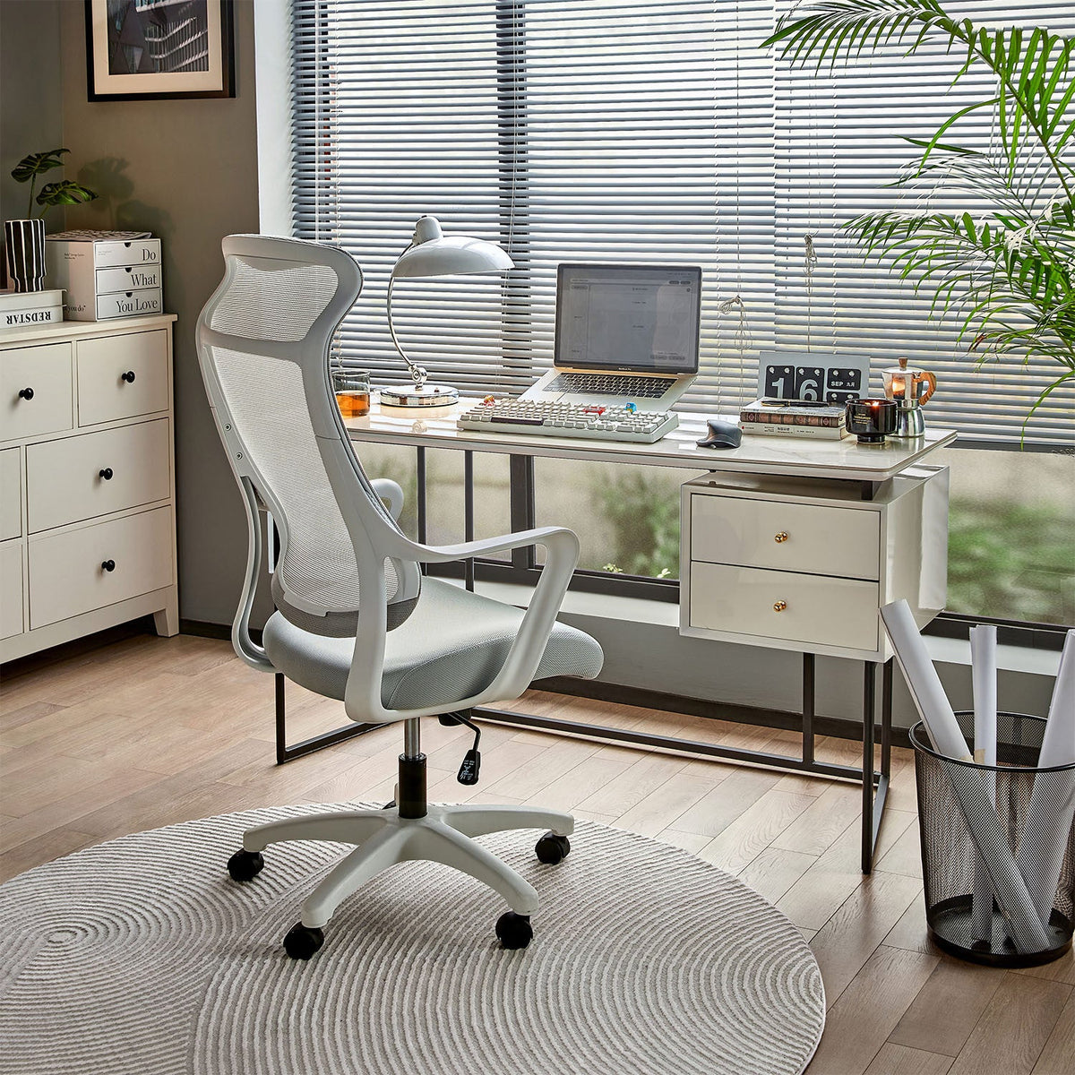 Silla oficina Shibui gris claro