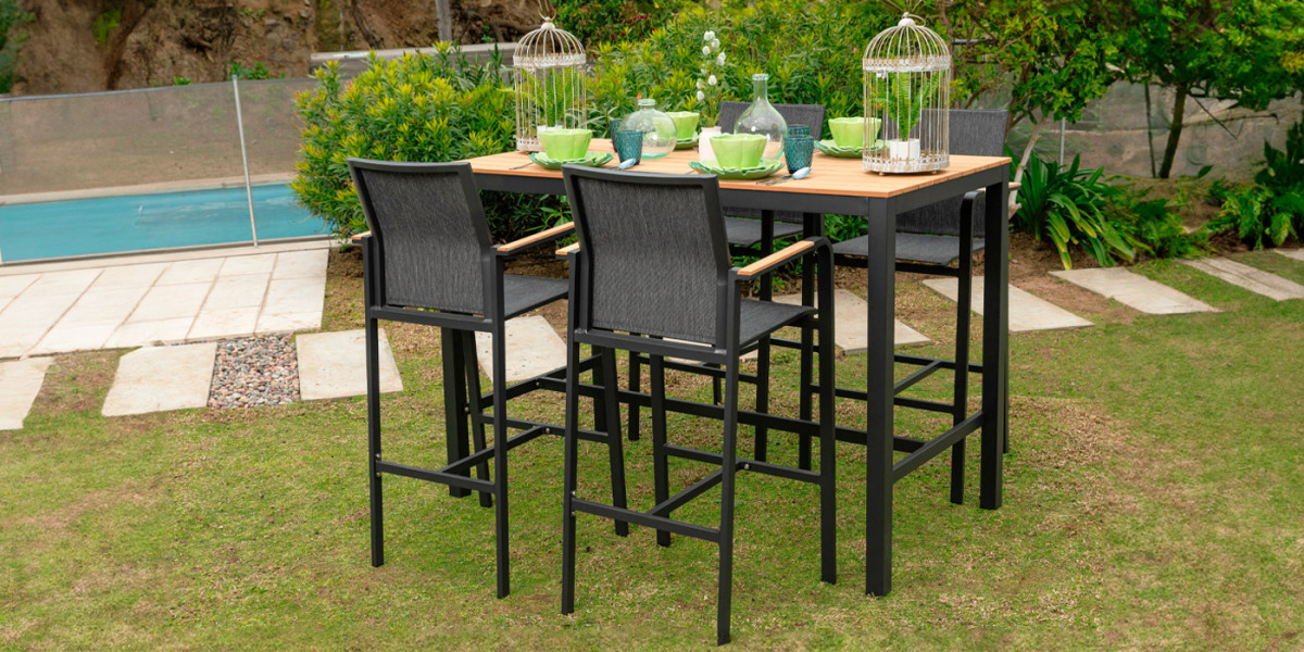 Elige los muebles de bar perfectos para tu terraza
